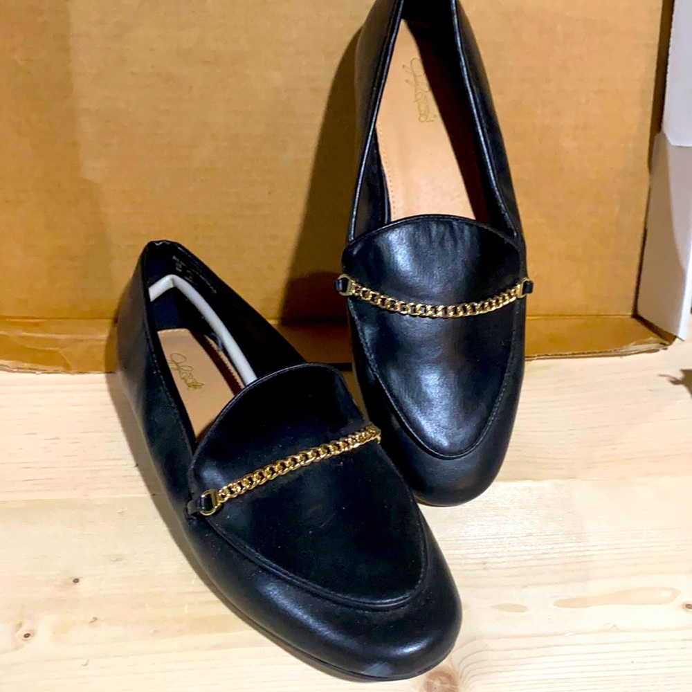 Jacklyn Smith flats. Size 8.  Black.  Brand new/never worn